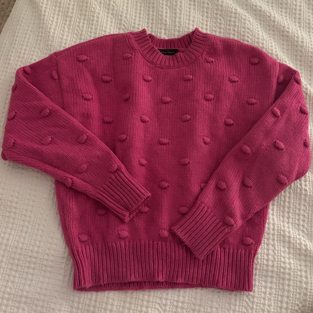 ANN TAYLOR PINK DOT SWEATER